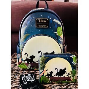 Loungefly Disney The Lion King Hakuna Matata Light-Up Mini Backpack Wallet 30th